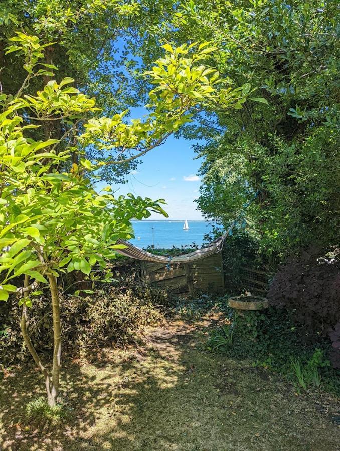 Cliffside Διαμέρισμα Cowes  Εξωτερικό φωτογραφία